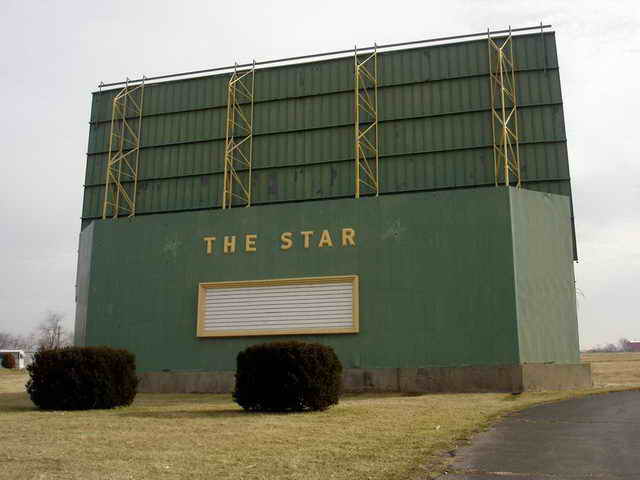 Star Auto Theatre - 2000S Photos (newer photo)